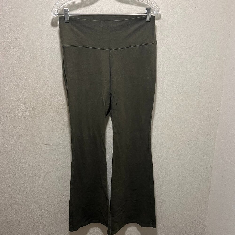 Wild Fable Women's Deep Olive High Waisted Flair Leggings Size Large